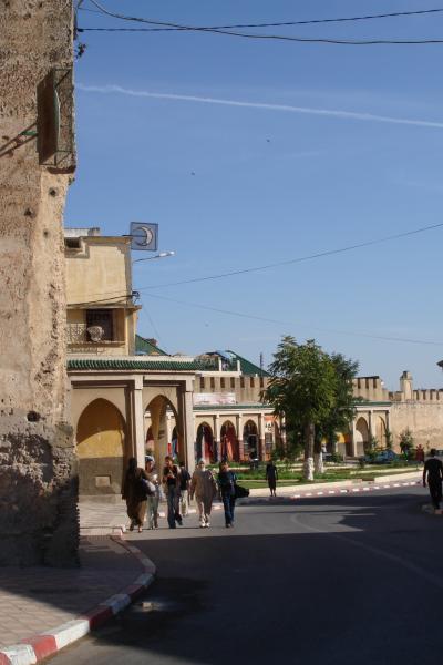 voilà le maroc dans une rue